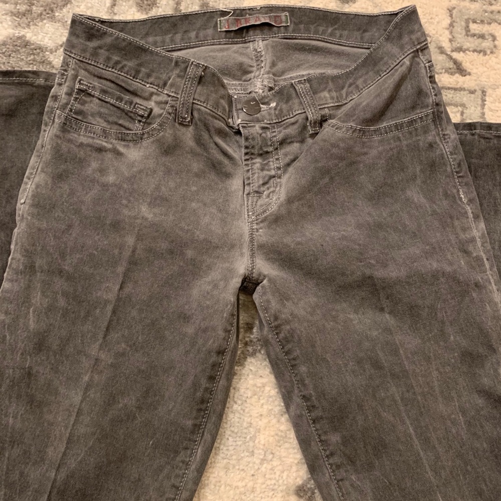 Gray distressed pant